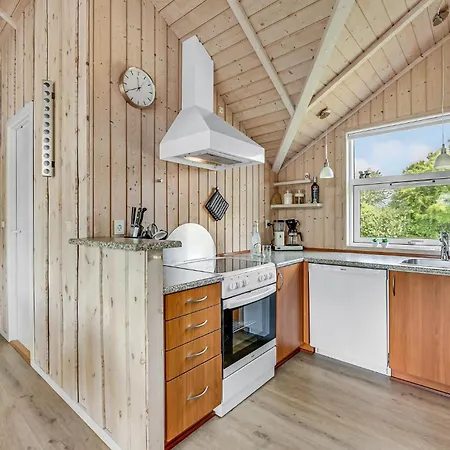 Pet Friendly Home In Hemmet With Kitchen *